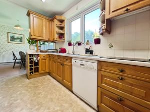 Photo 31- click for photo gallery